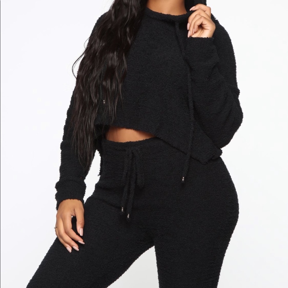 cozy black fuzzy sweat and hoodie set